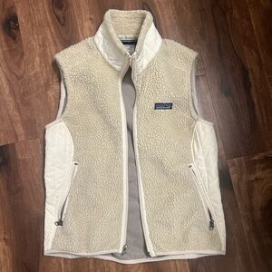 Retro cream Patagonia vest